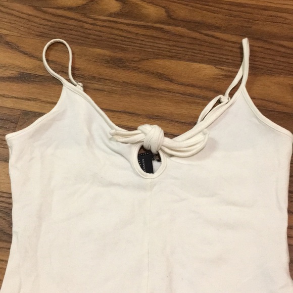 ❌SOLD❌Forever 21 bodysuit size M - Picture 2 of 5